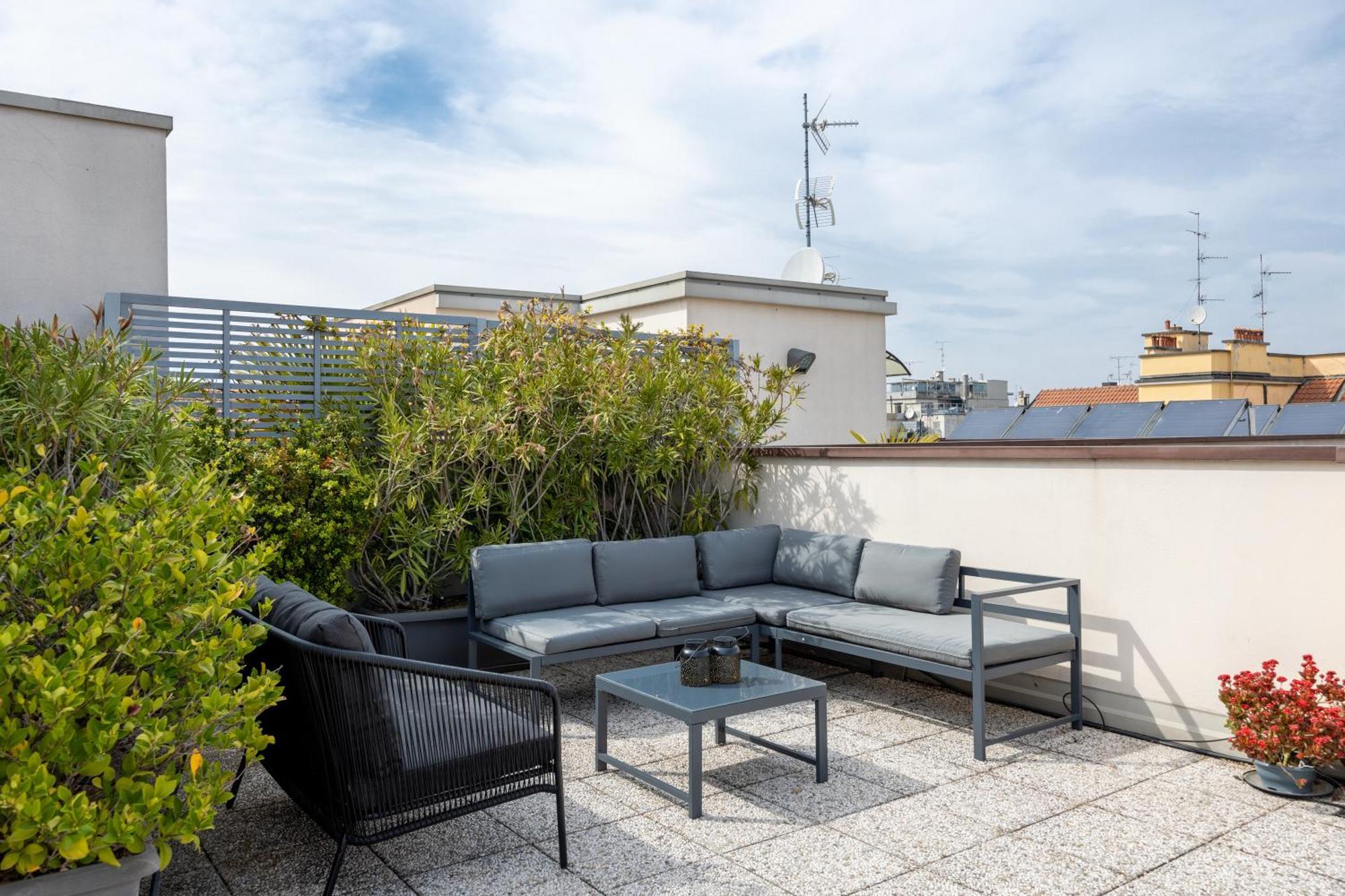 Bocconi'S Nest - Close To Duomo With Terrace Milão Exterior foto